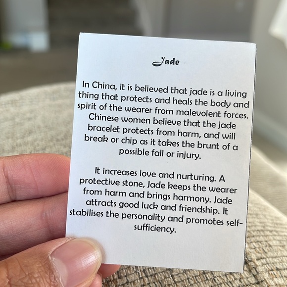 100% Authentic Jade Bangle - Picture 3 of 4